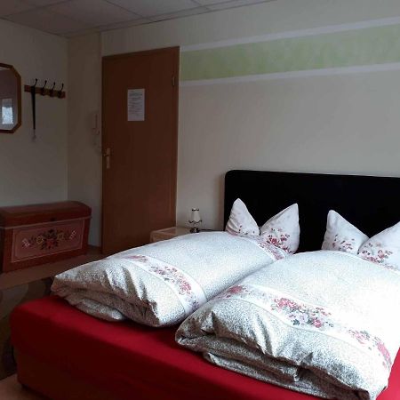 Ferienwohnung Suetovius クロルト・オーバーヴィーゼンタール エクステリア 写真